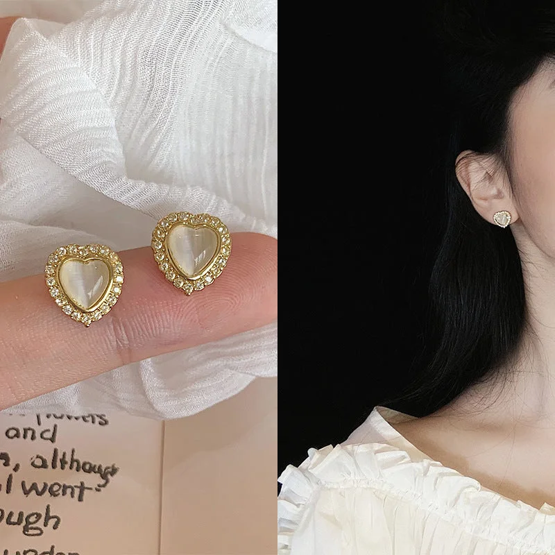 Day Love Xiqu (Cushion Ear Clip)