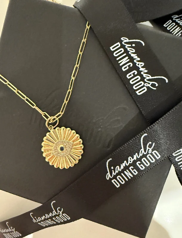 Trendy Pearl Necklace-The Daisy Evil Eye Charm