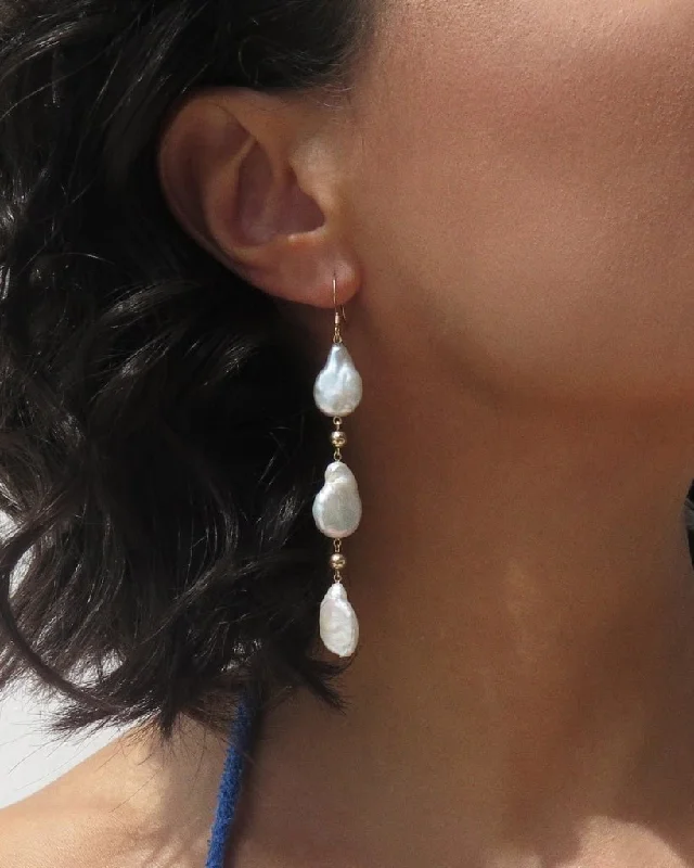 Round Hoop Earrings-Classic Freshwater Pearl Waterfall Earrings