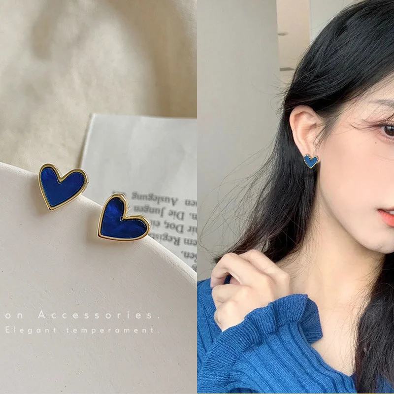 Blue Loving Heart (Mosquito Coil Ear Clip)