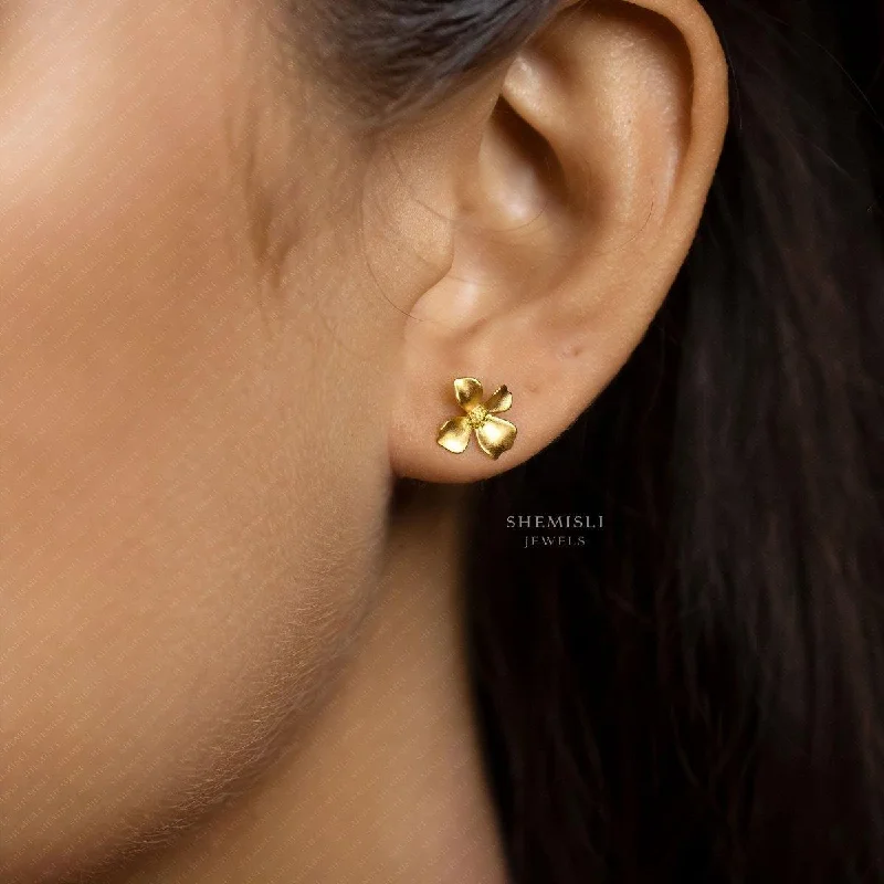 Trendy Silver Earrings-Mustard Flower Stud Earrings, Gold, Silver SHEMISLI SS429