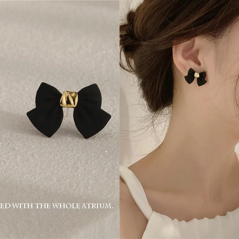 Audrey Bow (Mosquito Coil Ear Clip)