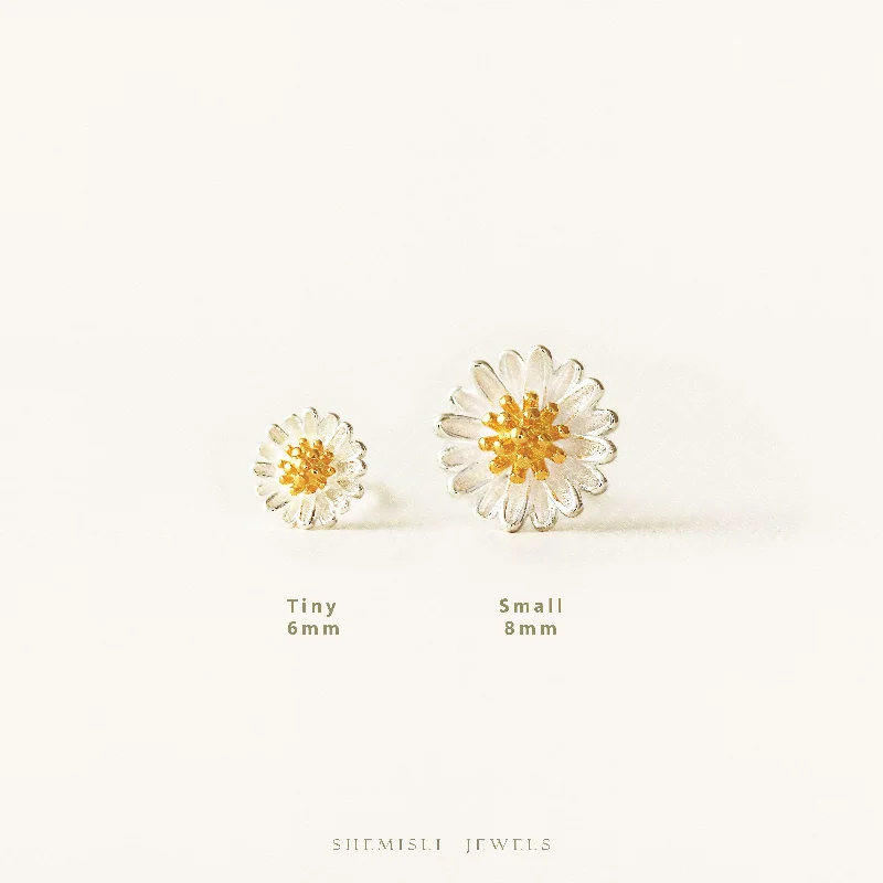 Dainty Earrings for Women-Daisy Flower Stud Earrings, Silver SHEMISLI - SS117, SS118