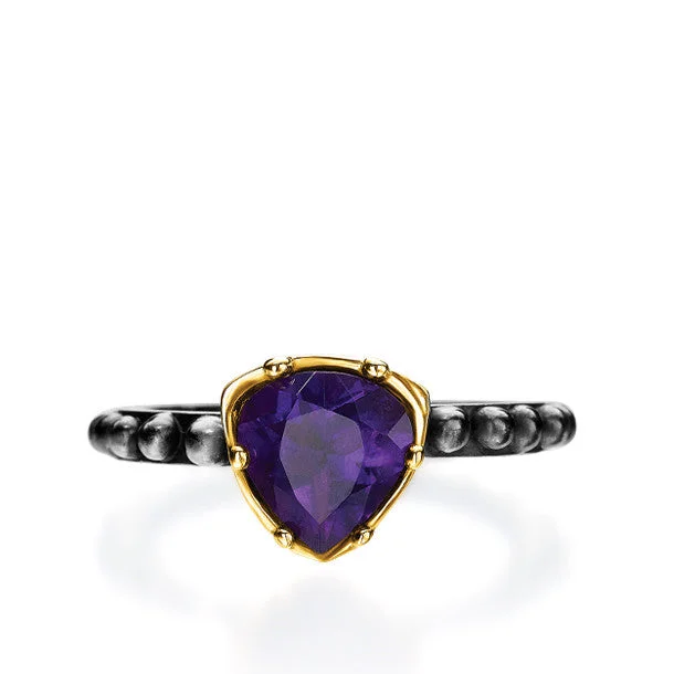 Men's Platinum Wedding Ring-BOHEME COEUR AMETHYST RING