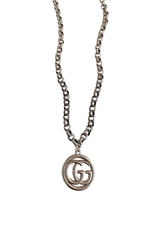 Gorgeous Pearl Necklace-GG Silver Logo Necklace