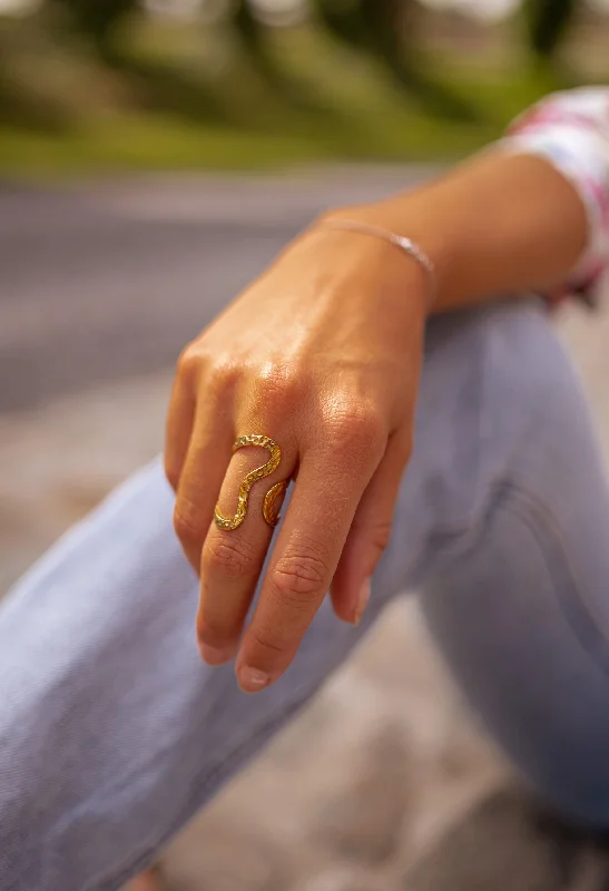 Stunning Ruby Ring-Golden Zazy Ring