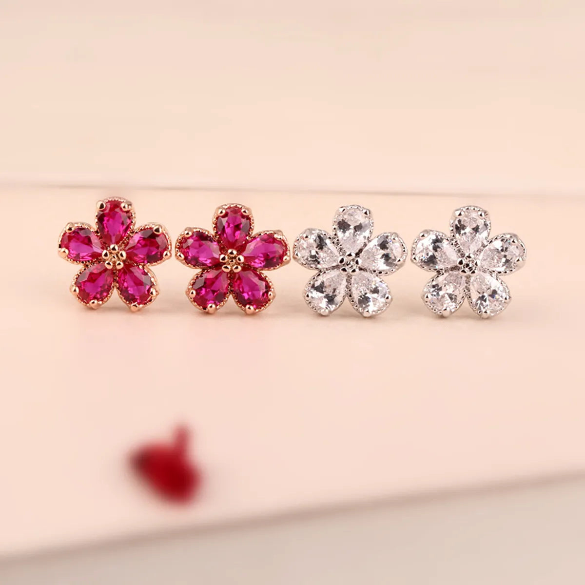 Classic Round Earrings-1 Pair Casual Sweet Flower Polishing Plating Inlay Copper Zircon Ear Studs