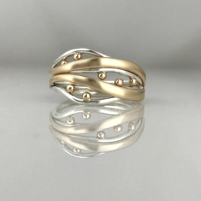 Unique Wedding Band for Women-Bubbles and Wake Ring - Narrow without gemstones